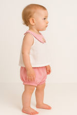 Kız Bebek Yakası Çiçek Nakışlı Sıfır Kol Keten Şortlu Takım