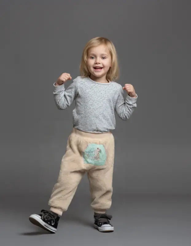 Erkek Bebek Beli Lastikli Kanguru Cepli Ayıcık Baskılı Peluş Alt Pantolon - Bebek Giyim/Erkek Bebek Giyim/Erkek Bebek