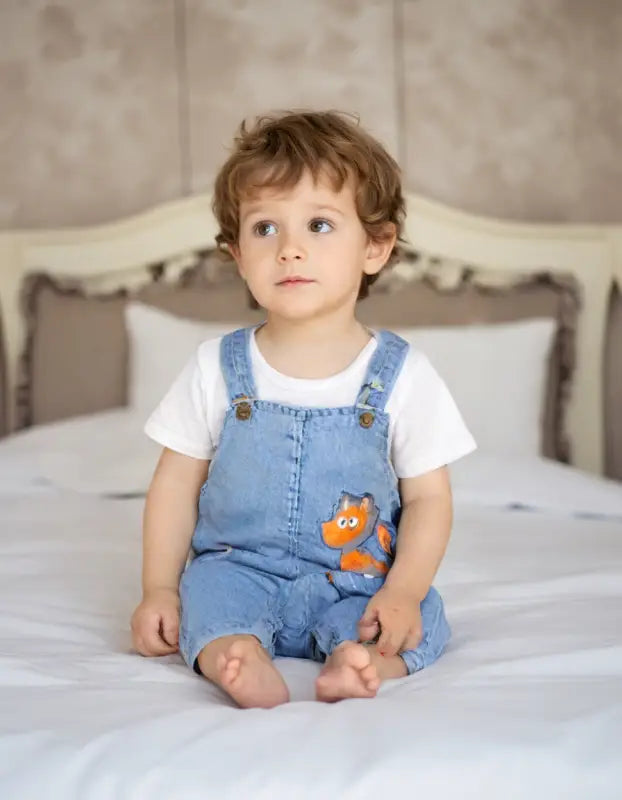 Erkek Bebek Kedi Nakışlı Tişörtlü Kot Salopet - Kısakol Tişörtlü - Kot - Salopet - 6 - 18 Ay - Bebek Giyim/Erkek Bebek