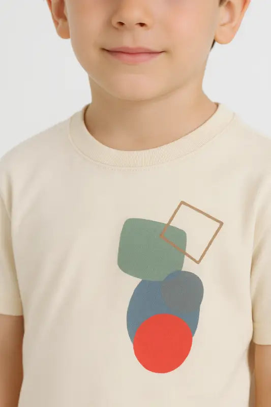 Erkek Çocuk Arkası Desenli Bisiklet Yaka - Kısa Kollu Tişörtlü - Beli Ve Bacak Uçları Lastikli- Cep Detaylı- Keten