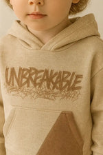 Erkek Çocuk Graffiti Baskılı Kapüşonlu Eşofman Takımı – Bej & Kahverengi 3 İplik Kanguru Cepli (3-6 Yaş) - Erkek Çocuk