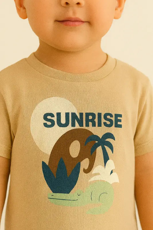 Erkek Çocuk Hayvan Figürlü - Sunrıse Yazılı - Kısakollu- Bisiklet Yaka - Tişöertlü - Beli Lastikli- Çizgi Baskılı