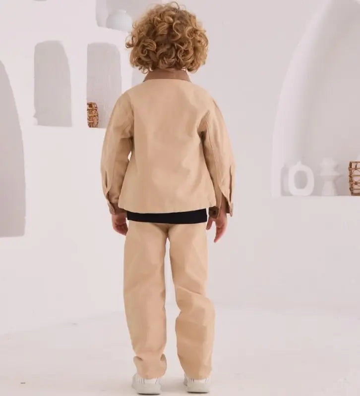 Erkek Çocuk Keten Ceketli- Kısa Kollu -Bisiklet Yaka-Siyah Renk Tişört- Keten -Krem Renk Pantolonlu 3Lü Takım - Erkek