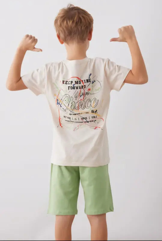 Keep Moving Forward Yazı Baskılı Kısa Kollu Şortlu Erkek Çocuk Takım - Krem - Yeşil Renk - 4 - 8 Yaş - Erkek Çocuk