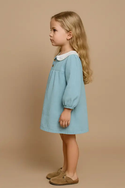 Kız Çocuk Dantel Yakalı Mavi Kot Elbise – Uzun Kollu Ahşap Düğmeli Chambray | 4-6 Yaş” - Kız Çocuk Giyim/Kız Çocuk