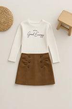 Kız Çocuk “Good Energy” Krem Ribana Kazak & Düğme Detaylı Süet Etek Takımı | 5-7 Yaş Baharlık Şık Kombin - Kız Çocuk