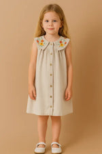 Kız Çocuk Sıfır Kollu - Yakası Çiçek Nakışlı -Önden Düğmeli Elbise - Kız Çocuk Giyim/Kız Çocuk Elbiseleri