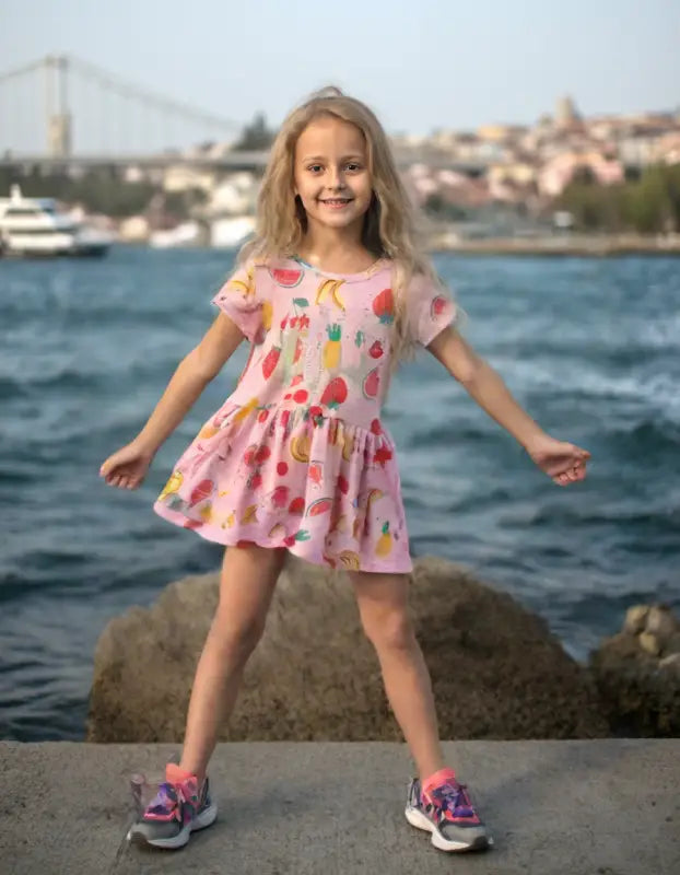 Renkli Meyve Desenli Kız Çocuk Yazlık Elbise - % 100 Pamuk Kumaşlı Ve Eğlenceli Tasarım. - Kız Çocuk Giyim/Kız Çocuk