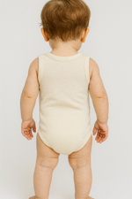 Ünisex anneannem beni çok seviyor yazılı sıfır kollu çıtçıtlı bady