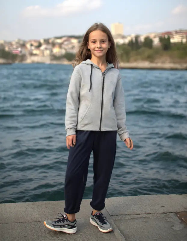 Gri Kapşonlu Fermuarlı Erkek Çocuk Hırkası | 9-12 Yaş | Uzun Kollu - Erkek Çocuk Giyim/Erkek Çocuk Hırka