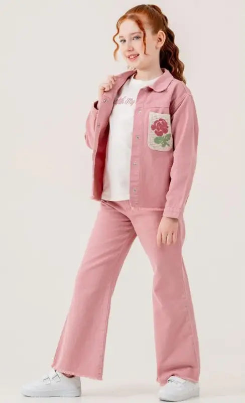 Kız Çocuk Çiçek Nakışlı Pembe Denim Takım – Ceket & Kloş Paça Pantolon | 8-10 Yaş Pastel Şıklık” - Kız Çocuk Giyim/Kız