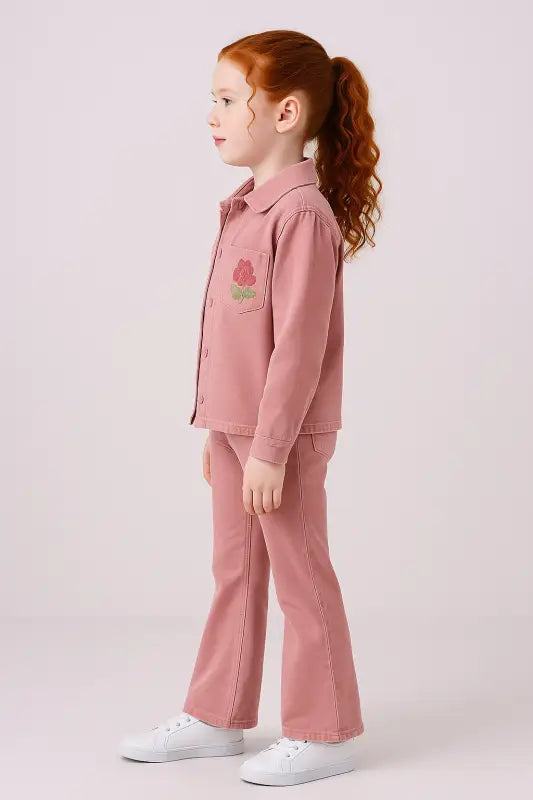 Kız Çocuk Çiçek Nakışlı Pembe Denim Takım – Ceket & Kloş Paça Pantolon | 8-10 Yaş Pastel Şıklık” - Kız Çocuk Giyim/Kız