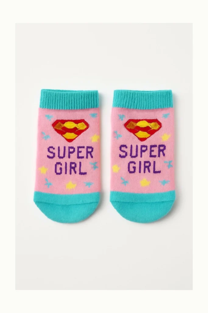 Kız Bebek Super Girl Baskılı Patik Çorap önden mankensiz ürün görünümü