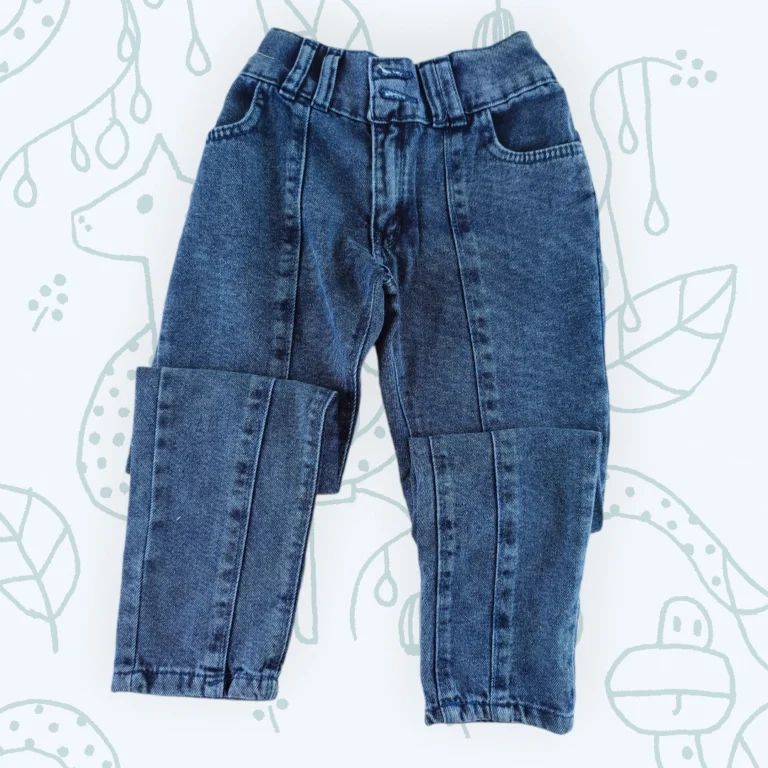 Kız Çocuk Mavi Kot Pantolon rahat ve dayanıklı denim ile hareket özgürlüğü sağlar - Gorsel 2