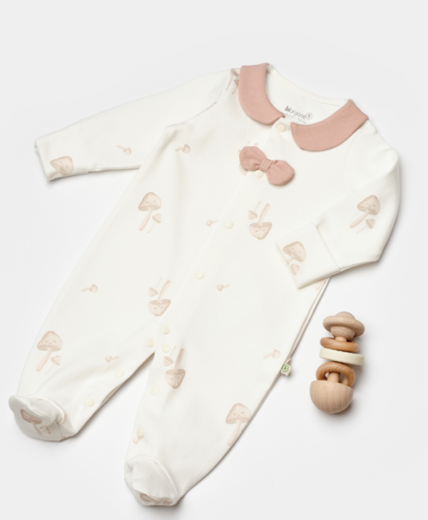 Kız Bebek Önden Çıtçıtlı Fiyonk Detaylı Mantar Baskılı Ayaklı Tulum - 4. görsel