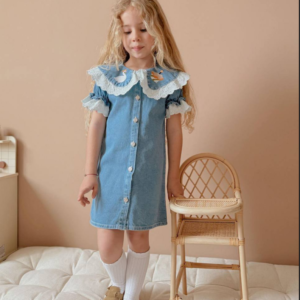 Kız Çocuk Yakası Ördek Nakışlı - Fistolu - Önden Düğmeli Kot Elbise - Almira Bebek