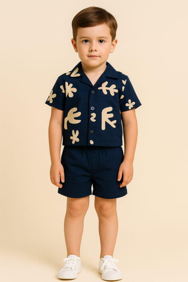 Erkek Çocuk Yaprak Desenli - Önden Düğmeli - Kısa Kollu Gömlekli - Şortlu Müslin Takım - 3. görsel