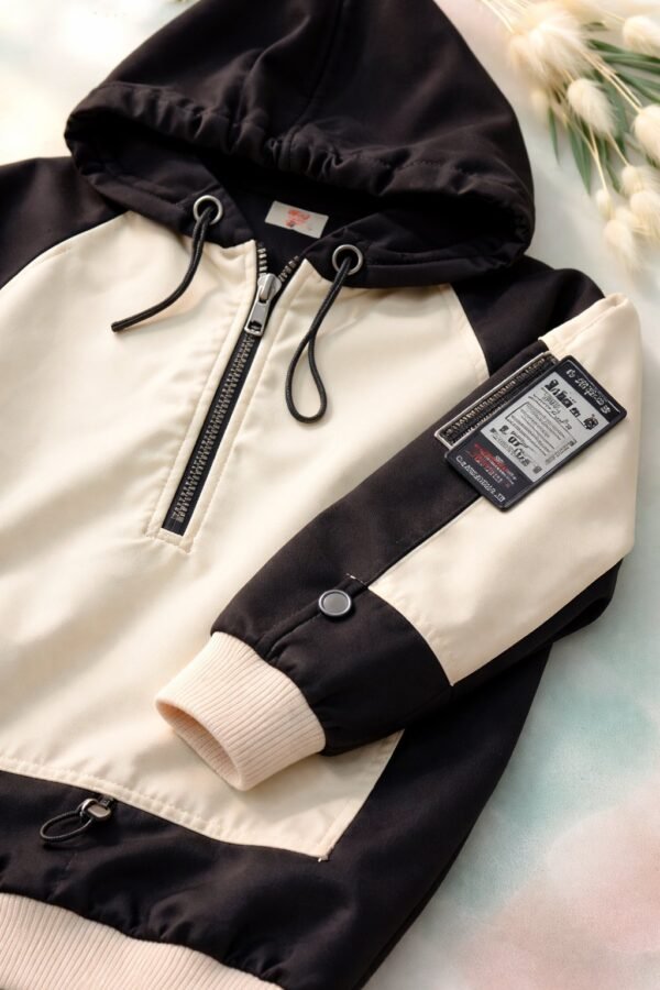 Cocuk Siyah Sweatshirt Rahat ve Şık Kız Giyim - Kız Çocuk Giyim - Gorsel 3