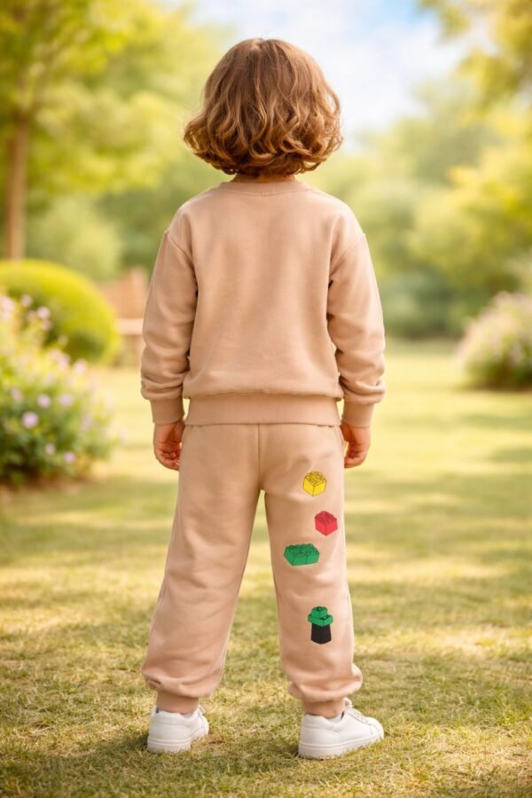 Erkek Çocuk Lego Baskılı Kahverengi Takım Seti, Rahat ve Şık Giyim - Gorsel 4