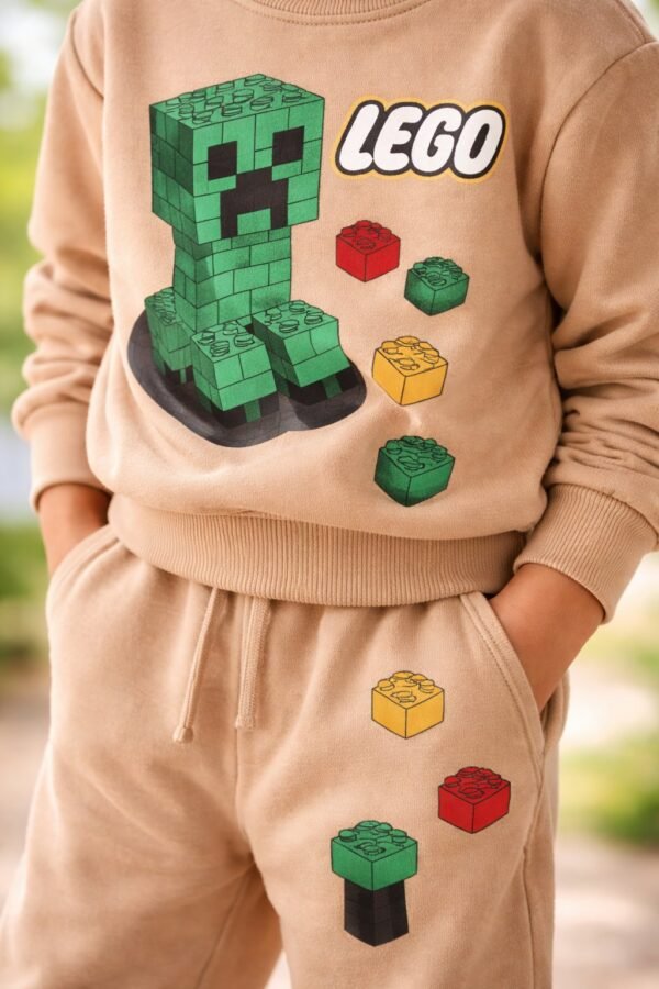 Erkek Çocuk Lego Baskılı Kahverengi Takım Seti, Rahat ve Şık Giyim - Gorsel 3