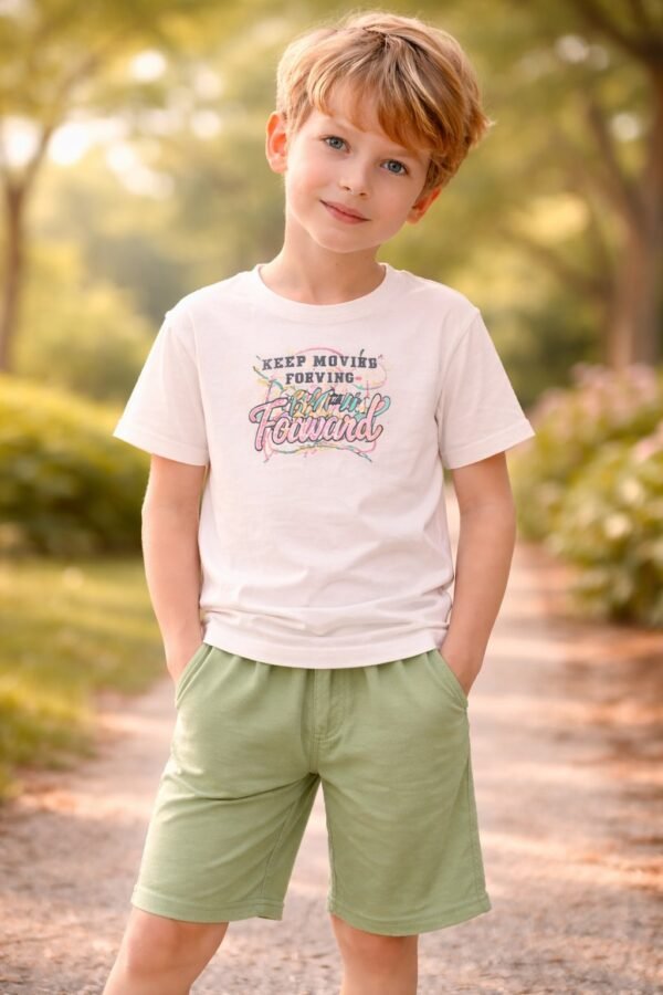 Erkek çocuk yazlık takım, kısa kollu tişört ve şort, krem yeşil renkli rahat ve şık - Gorsel 2