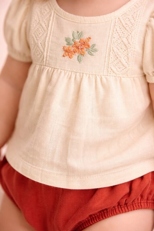 Kız Bebek Krem Renk Çiçek İşlemeli Kısa Kollu Takım, Yazlık, Rahat ve Hafif - Gorsel 3