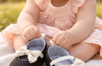 Kız Bebek Kurdelalı Babet kahverengi lacivert pembe renklerde rahat ve şık çocuk ayakkabısı