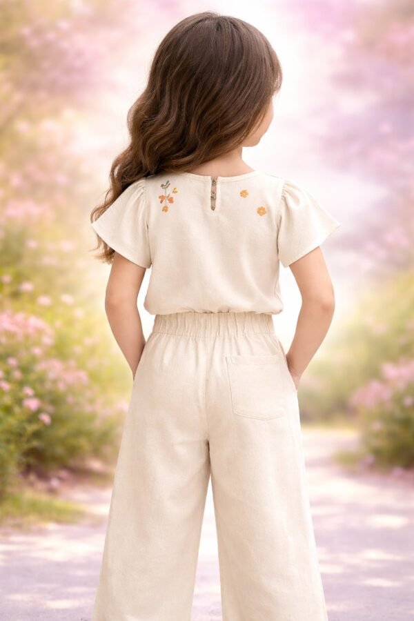 Kız Çocuk Keten Takım Krem Renkli Çiçek Desenli Yazlık Bahar Modası - Gorsel 4