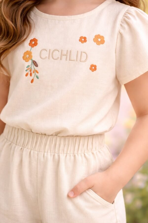 Kız Çocuk Keten Takım Krem Renkli Çiçek Desenli Yazlık Bahar Modası - Gorsel 3