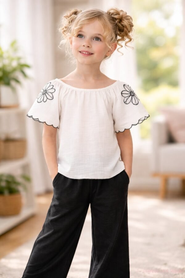 Kız Çocuk Ekru Geniş Yaka Çiçek Nakışlı Takım çocuk giyim şık ve rahat - Gorsel 2