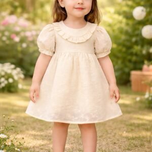 Kız çocuk kısa kollu elbise krem renkli fistolu detaylı rahat ve şık çocuk elbisesi