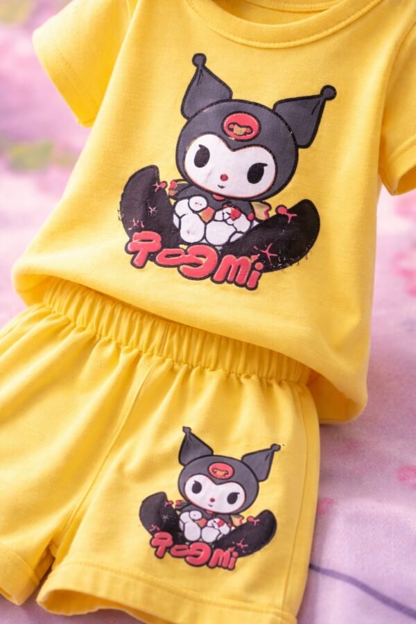 Kız Çocuk Kuromi Baskılı Kısa Kollu Şort Takım, renkli ve rahat, çocuklar için uygun - Gorsel 3
