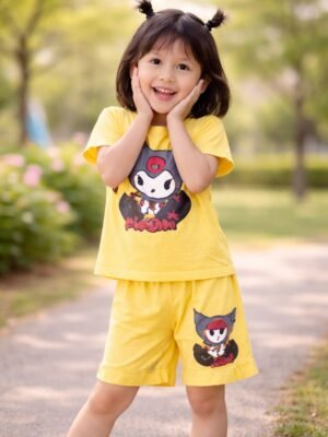 Kız Çocuk Kuromi Baskılı Kısa Kollu Şort Takım, renkli ve rahat, çocuklar için uygun