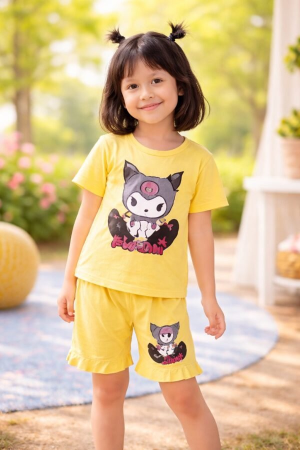 Kız Çocuk Kuromi Baskılı Kısa Kollu Şort Takım, renkli ve rahat, çocuklar için uygun - Gorsel 2