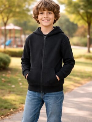 Siyah Kapşonlu Erkek Çocuk Hırkası Fermuarlı Cep Detaylı 9-12 Yaş