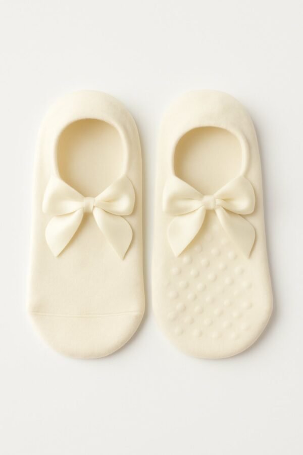 Kız Çocuk Fiyonklu Silikon Destekli Babet Çorap, Kız Bebek Giyim, Renkli ve Rahat