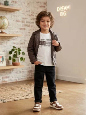 Erkek Çocuk Dreaming Baskılı-tişörtlü-kapitone Montlu- Kot Pantolonlu 3lü Takım - Almira Bebek