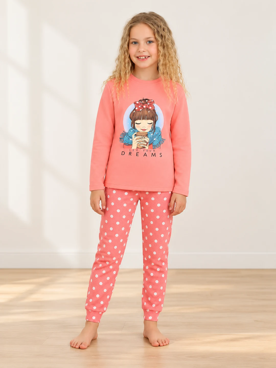 Kız Çocuk Let Your Dream Yazılı Kız Baskılı Uzun Kollu Pijama takımı - Konsept ürün fotoğrafı - Almira Bebek